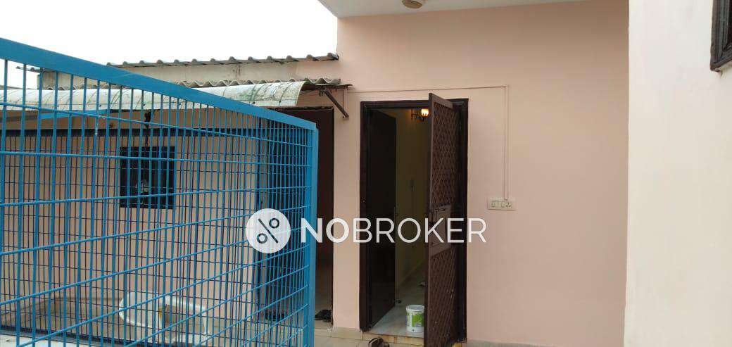 1 BHK Flat In Akshardham Apartments for Rent  In Sector 19