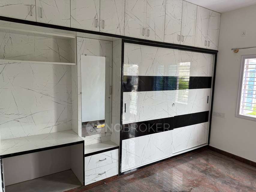 2 BHK Flat In Standalone Building  for Rent  In Sathanur