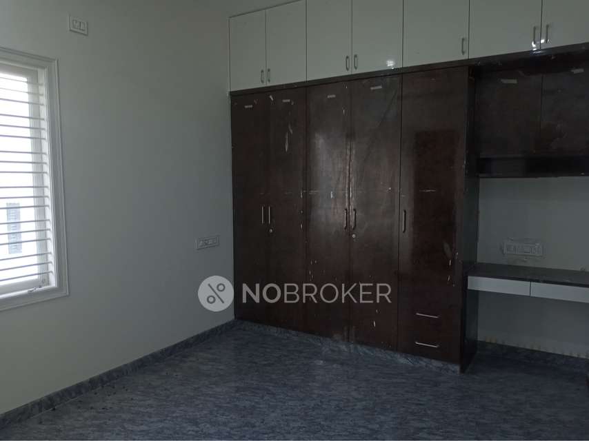 2 BHK Flat In Standlone Building for Rent  In Smv Layout