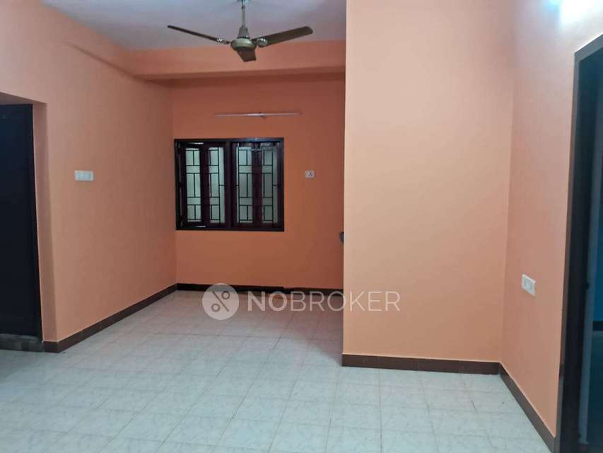 2 BHK Flat In Sr  Rishab Flats, Velachery For Sale  In Velachery