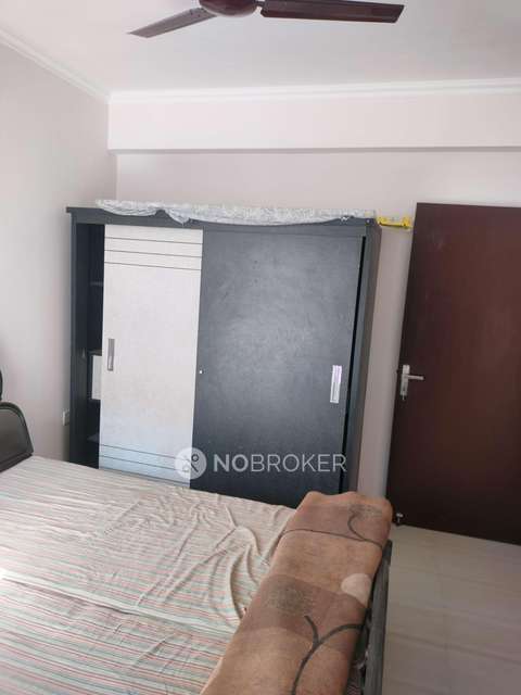 3 BHK Flat In Amrapali Leisure Park For Sale  In Sector-1