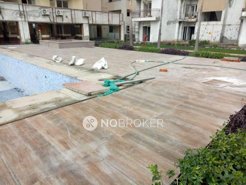 2 BHK Flat In Victory Central For Sale  In Sector 12