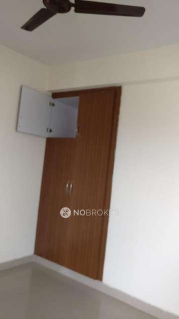 2 BHK Flat In Victory Central For Sale  In Sector 12