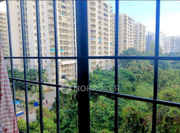 2 BHK Flat In Purab Manor For Sale  In Purab Manor