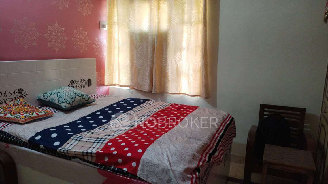 2 BHK Flat In Paragati Enclave For Sale  In A1-a2 Link Road Pragati Enclave, Lig Flats Pocket A1, Link Road, Near Biraj Fast Food, Pocket A 2, Mayur Vihar Phase Iii, Delhi, 110096, India