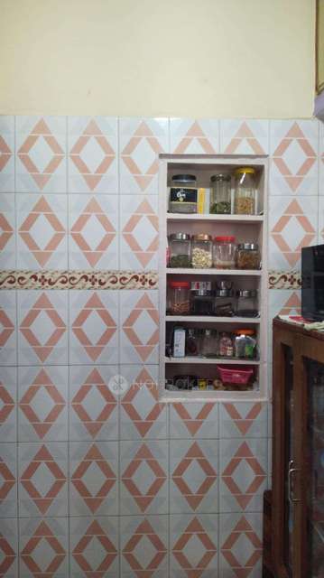 2 BHK Flat In Paragati Enclave For Sale  In A1-a2 Link Road Pragati Enclave, Lig Flats Pocket A1, Link Road, Near Biraj Fast Food, Pocket A 2, Mayur Vihar Phase Iii, Delhi, 110096, India