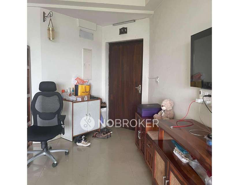 3 BHK Flat In Dlf Capital Greens, Moti Nagar For Sale  In Moti Nagar