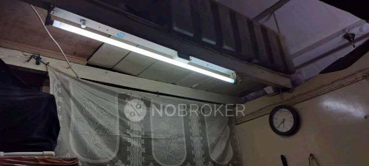 1 RK Flat In Laxmi Narayn Bldg  For Sale  In Charni Road