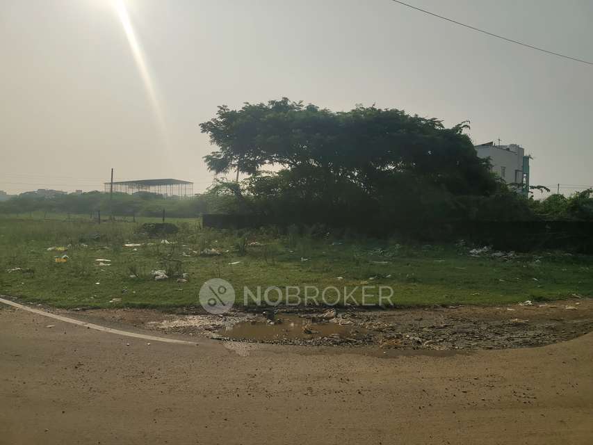 Plot For Sale  In Korattur