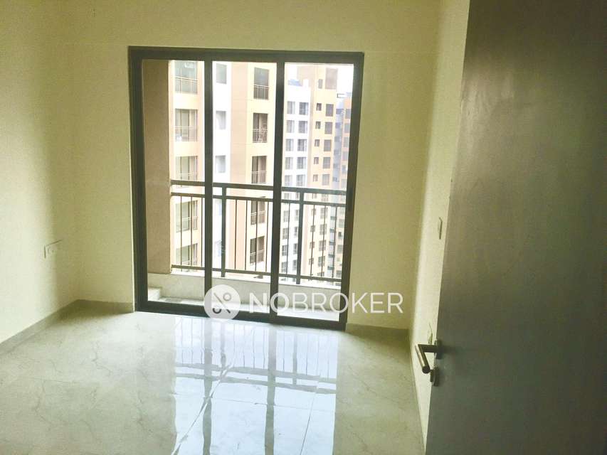 2 BHK Flat In Sunteck Westworld For Sale  In Naigoan East