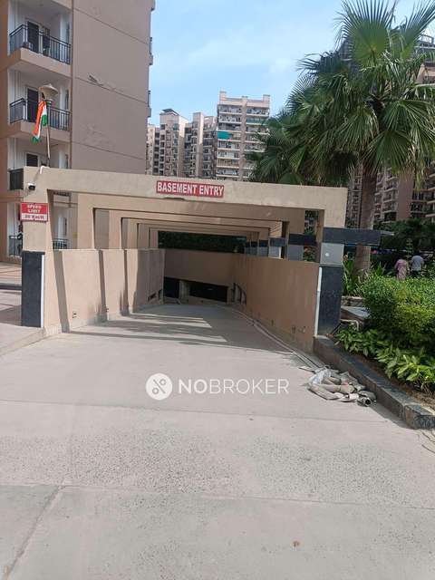 3 BHK Flat In Gaur Saundaryam For Sale  In Iteda