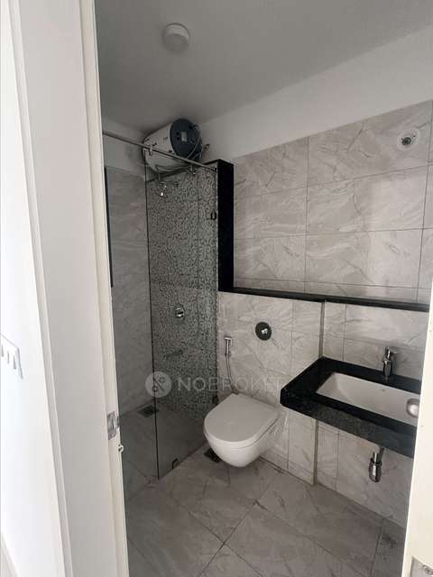 2 BHK Flat In Amanora Gold Towers 44 45 And 46, Pune For Sale  In Pune