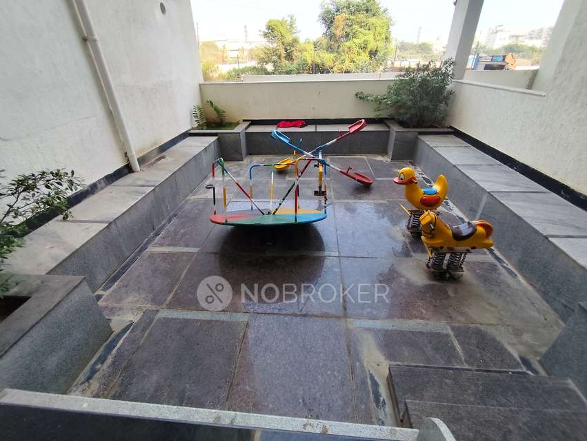 2 BHK Flat In Sr Sapphire Block A, Bandlaguda Jagir For Sale  In Anand Nagar Colony