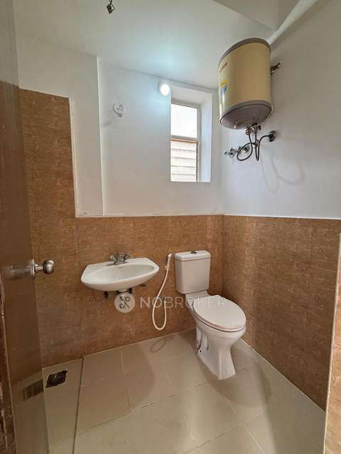 3 BHK Flat In Dlf Woodland Heights For Sale  In Jigani