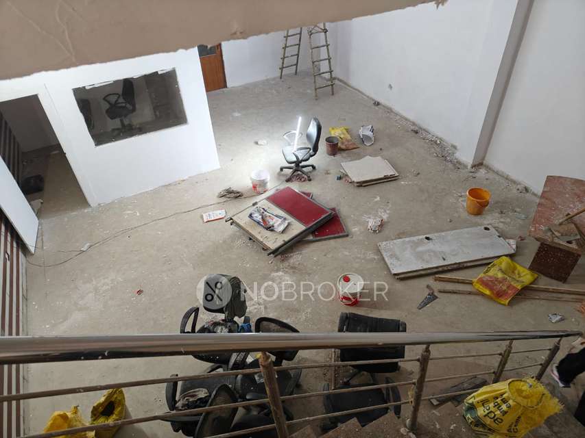 Office Space in Aryabhatt Classes, Noida for Rent 