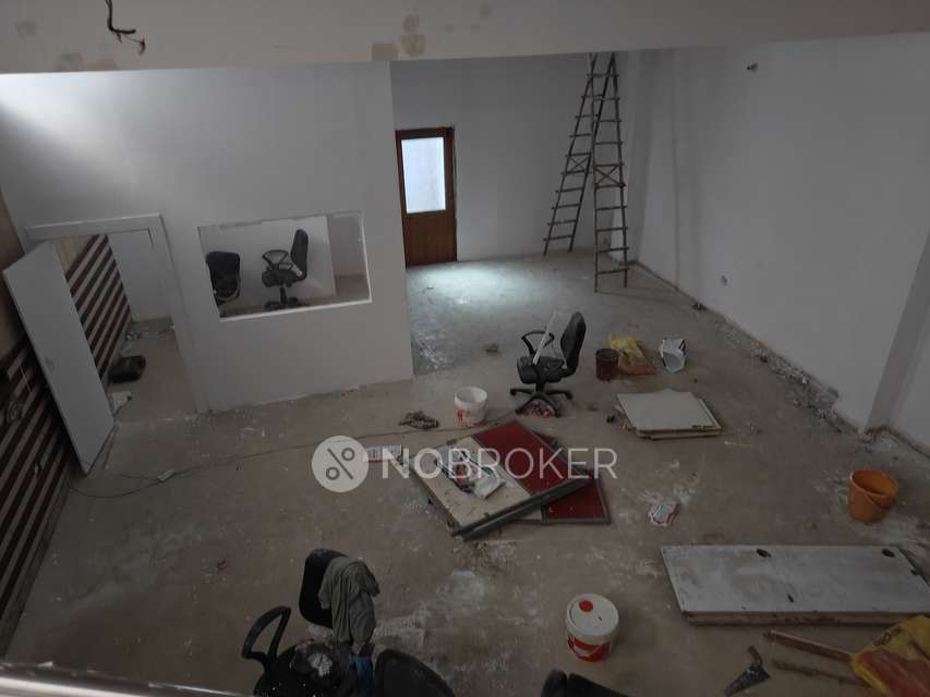 Office Space in Aryabhatt Classes, Noida for Rent 