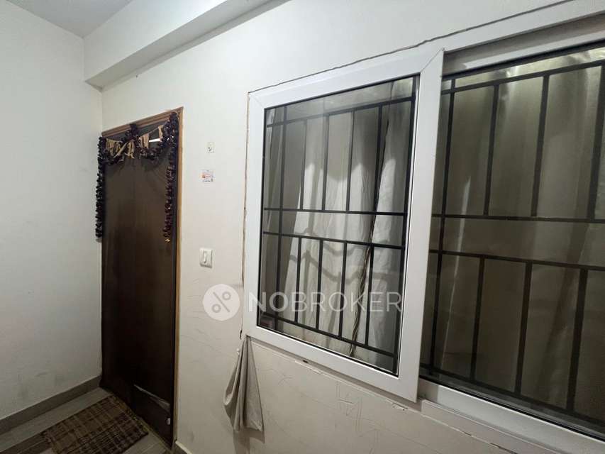 2 BHK Flat In Sp Sarovar, Seegehalli For Sale  In Aavalahalli