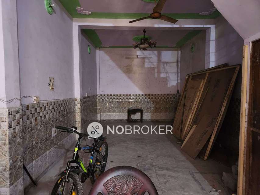 Godown/Warehouse in Brahampuri, Delhi for sale 