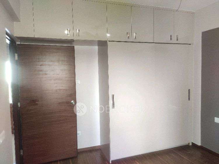 2 BHK Flat In Dsr Lotus Towers For Sale  In Hoodi