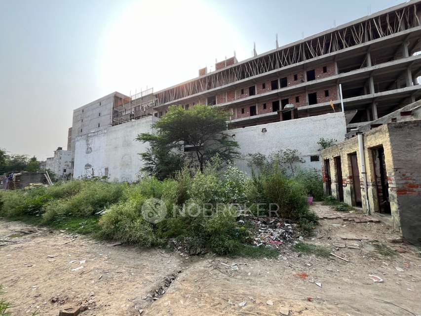 Godown/Warehouse in Sector 168, Noida for Rent 