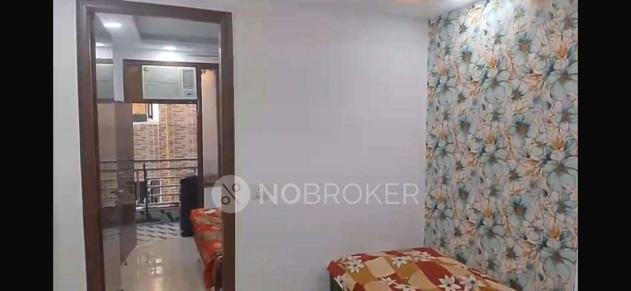 1 BHK Flat For Sale  In Govindpuri