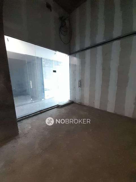 Shop in Sector 132, Noida for sale 