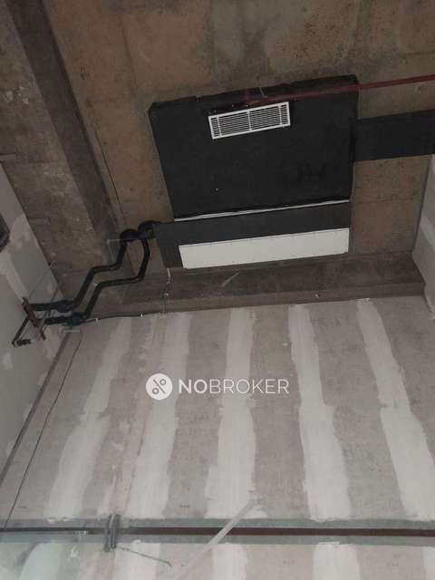 Shop in Sector 132, Noida for sale 