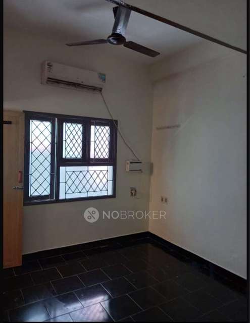 4 BHK Flat In Sal for Lease  In Valluvar Salai