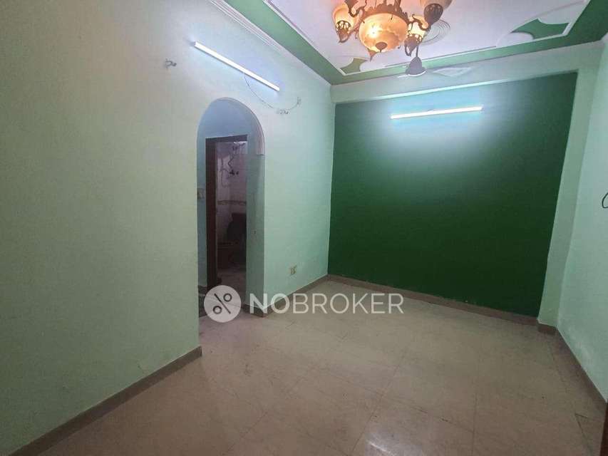 2 BHK Flat For Sale  In Shakarpur