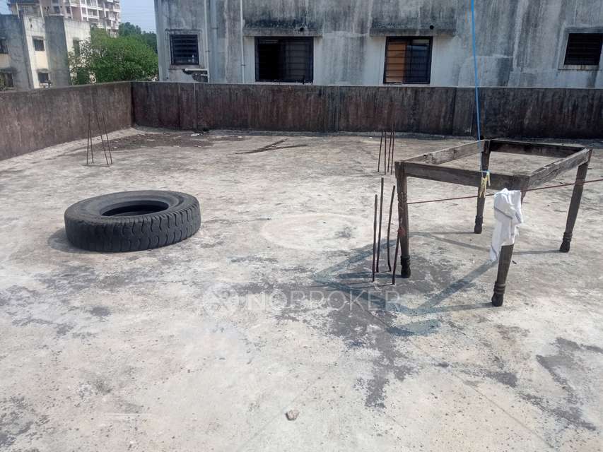 Shared Room for Female In 1 RK  In Kothrud