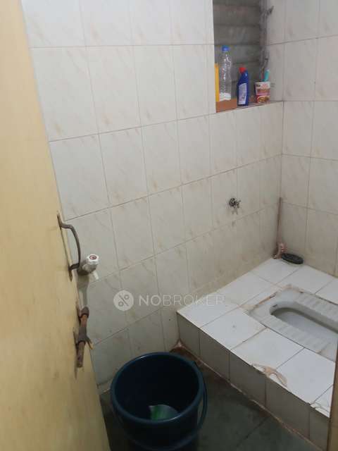 Shared Room for Female In 1 RK  In Kothrud
