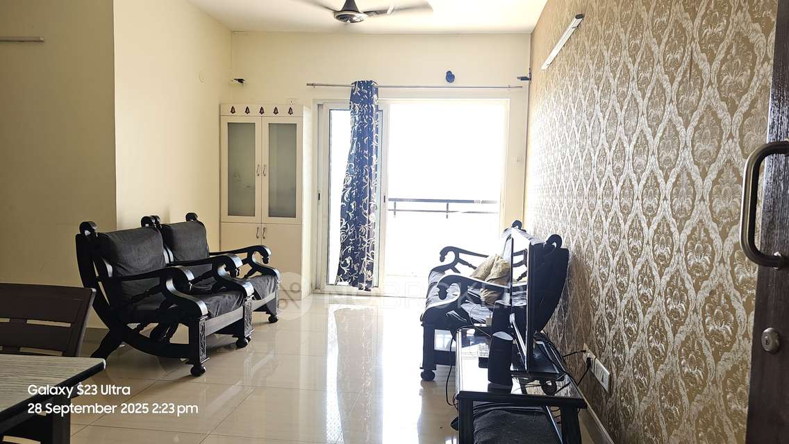2 BHK Flat In Embassy Residency For Sale  In Perumbakkam