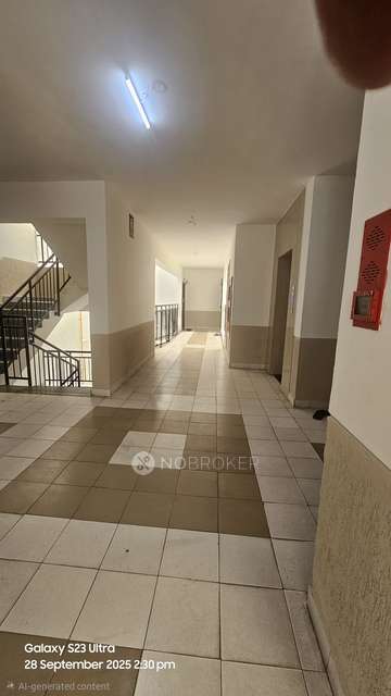 2 BHK Flat In Embassy Residency For Sale  In Perumbakkam