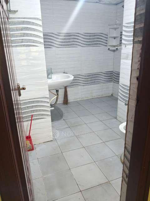 4 BHK Flat In Amarchandrapranav, Rajrajeshwari Nagar For Sale  In Blossom Beauty Studio