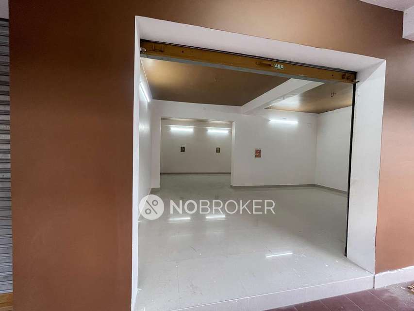 Commercial Property in Adambakkam, Chennai for Rent 