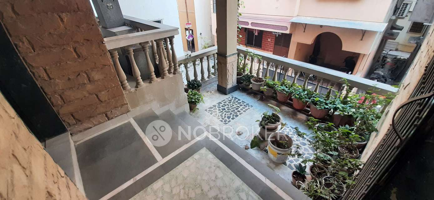 2 BHK Flat In Trimurthi  for Rent  In Parijat Colony, Hadapsar