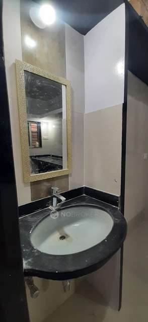 2 BHK Flat In Trimurthi  for Rent  In Parijat Colony, Hadapsar