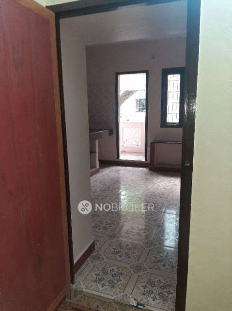 2 BHK Flat In Navarathana Colony  For Sale  In K. K. Nagar,