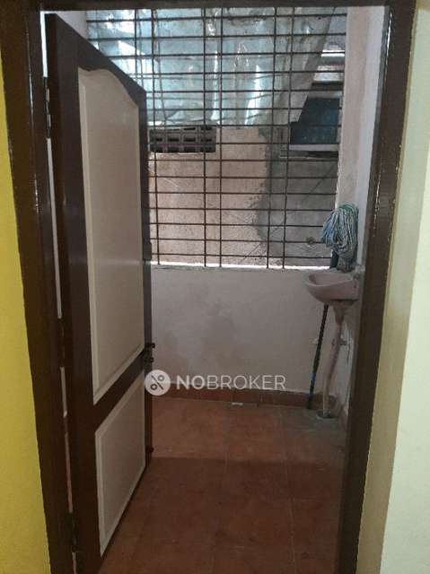 2 BHK Flat In Navarathana Colony  For Sale  In K. K. Nagar,
