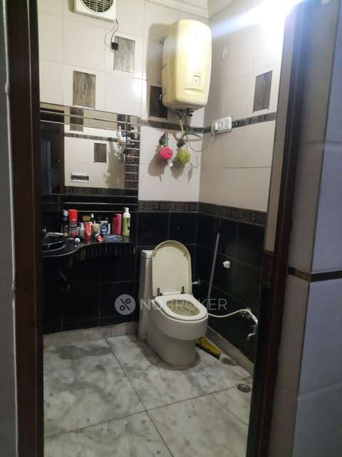 2 BHK Flat In Dda Flats  For Sale  In Dilshad Garden