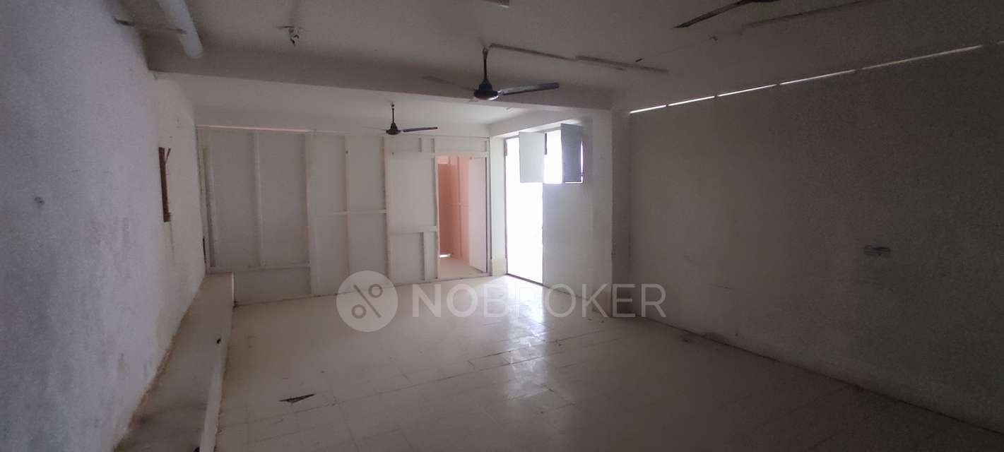 Office Space in Sainik Farm, Delhi for Rent 