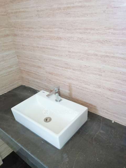 4 BHK Flat In Rajesh Raj Infinia For Sale  In Malad West