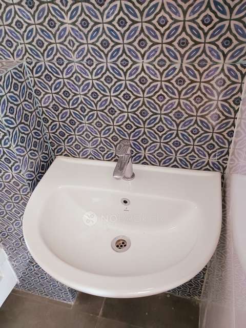 4 BHK Flat In Rajesh Raj Infinia For Sale  In Malad West