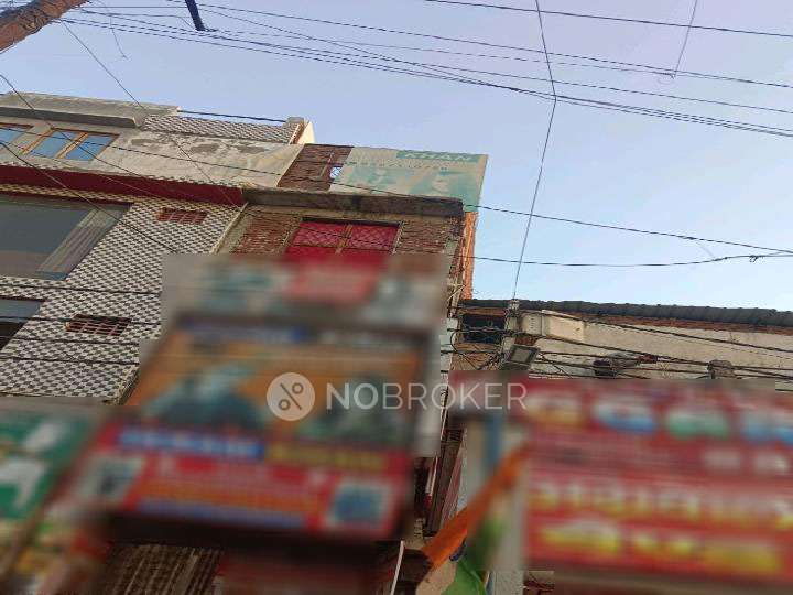 Shop in  Vijay Nagar, Ghaziabad for sale 