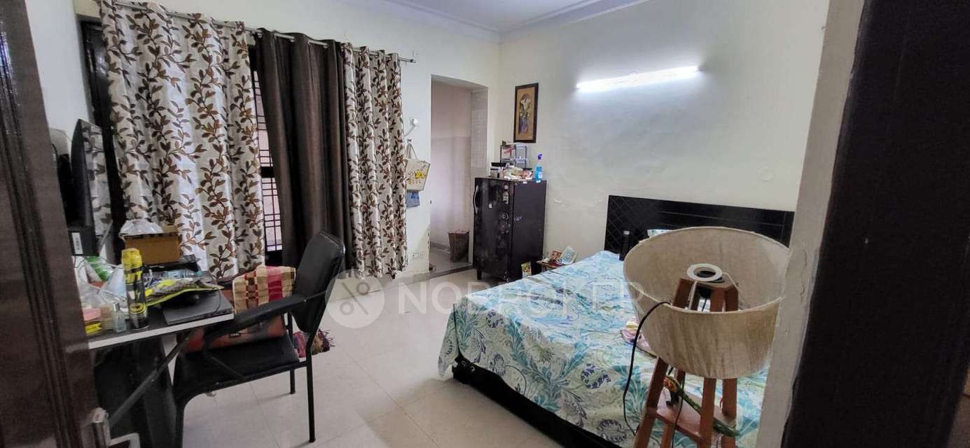 1 RK House for Rent  In  Sector 46