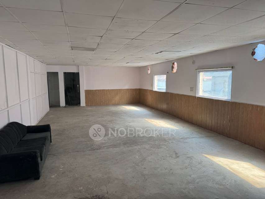 Industrial Building in Sector 8a, Rohini, Delhi for Rent 