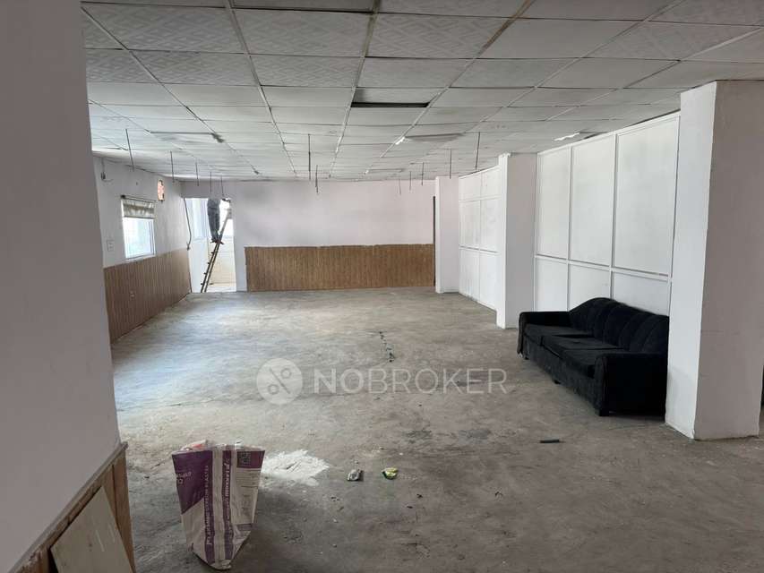 Industrial Building in Sector 8a, Rohini, Delhi for Rent 