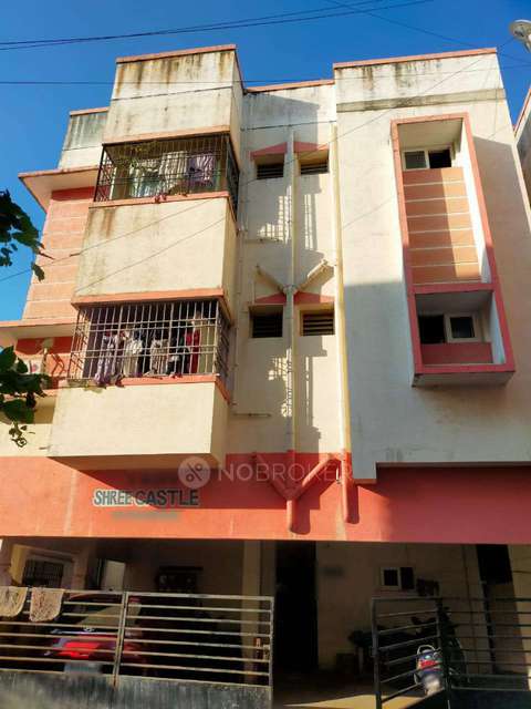 2 BHK Flat In Shree Castle For Sale  In Kundrathur