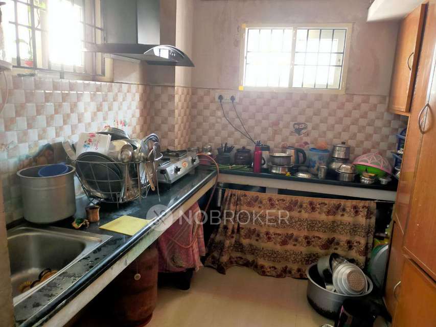 2 BHK Flat In Shree Castle For Sale  In Kundrathur