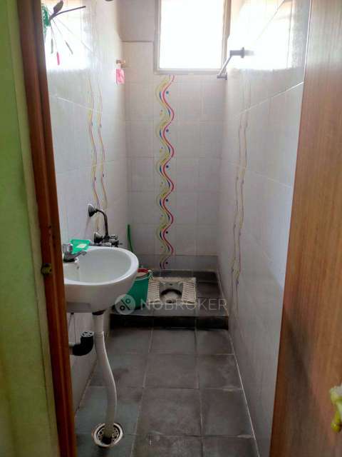 2 BHK Flat In Shree Castle For Sale  In Kundrathur